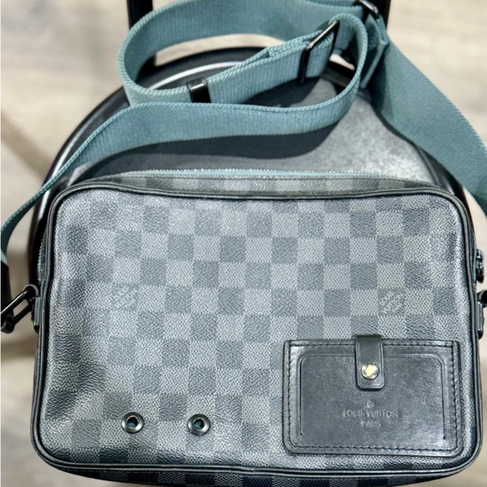 ❤️ Louis Vuitton ❤️ - Picture 1 of 10